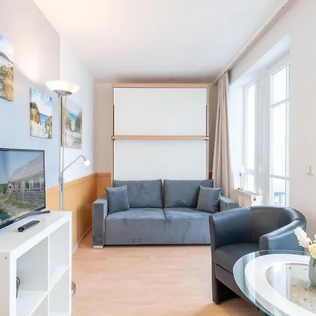 Moderne Strandnahe In Mit Balkon Apartment