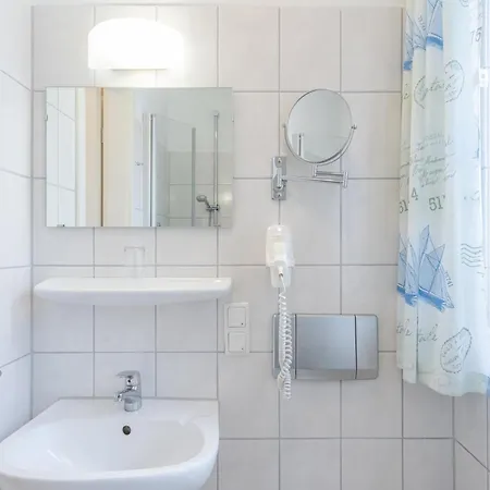 Lejlighed Moderne Strandnahe In Mit Balkon