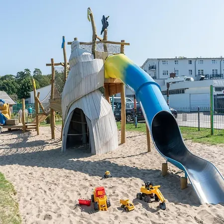 Moderne Strandnahe In Mit Balkon Apartment Sellin (Rugen)